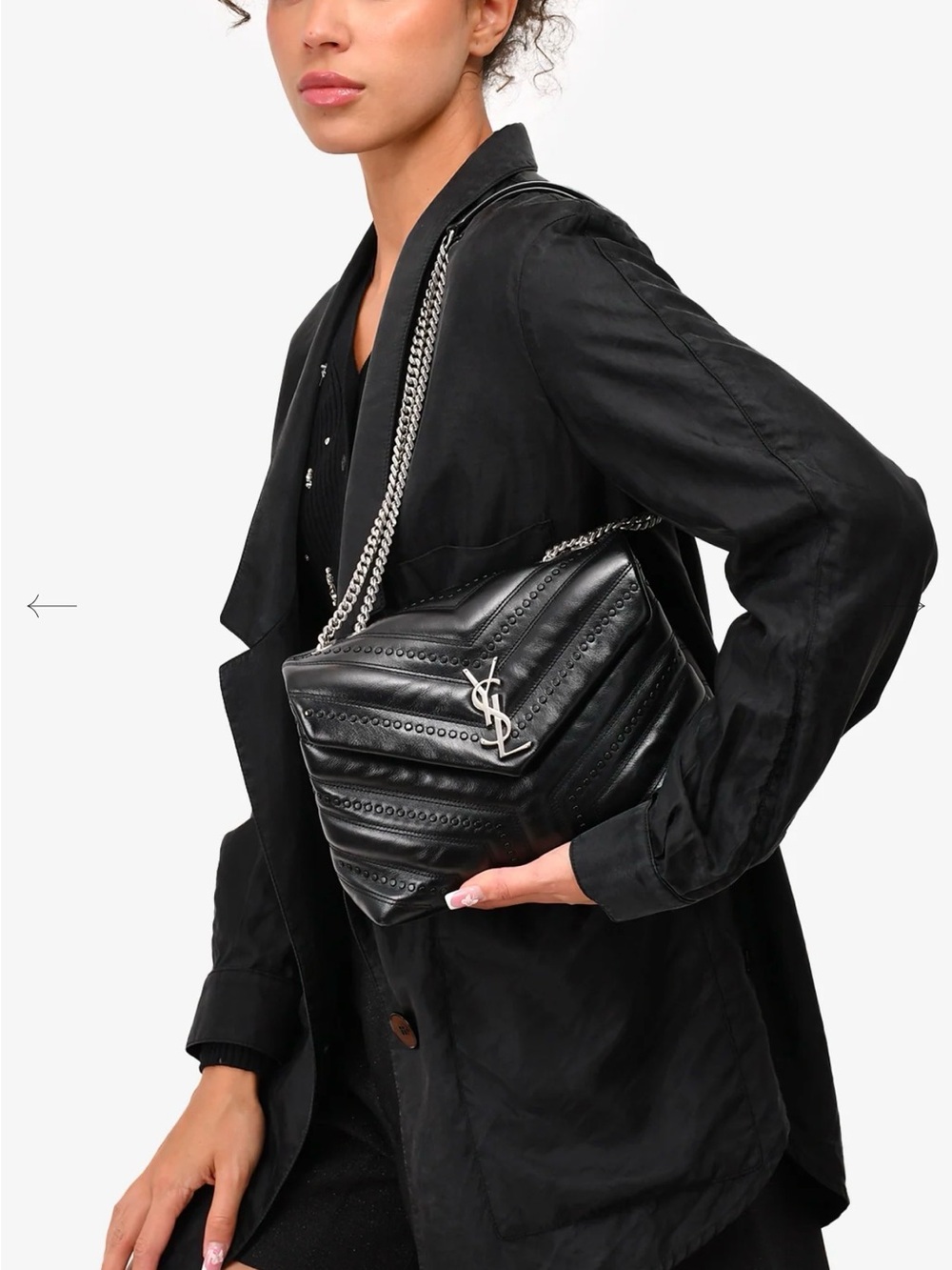 𝑹𝒂𝒓𝒆  Yves Saint Laurent Black Chevron LouLou Small Leather Bag Silver YSL